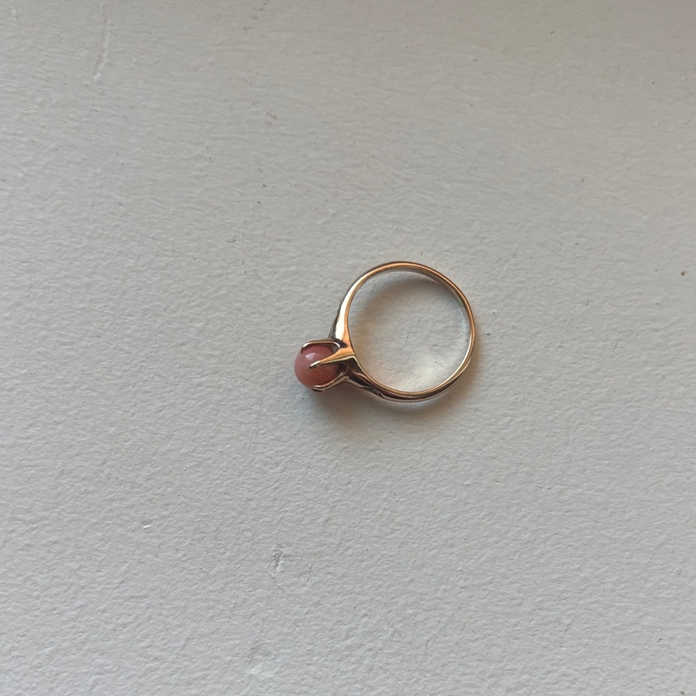 Elegant Pink and 10k Gold Ring